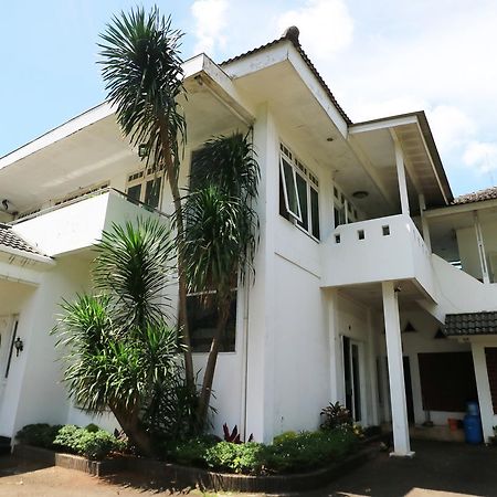 Villa Sri Manganti Jakarta Exterior photo